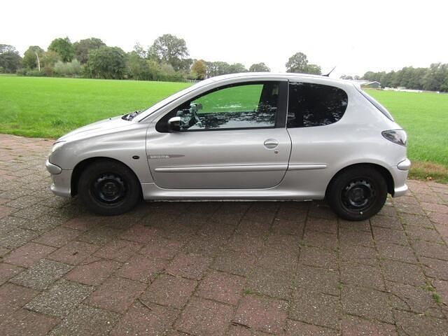 Occasion Peugeot 206 Quiksilver 109 PK (80 kW) 2003 Grijs Hatchback