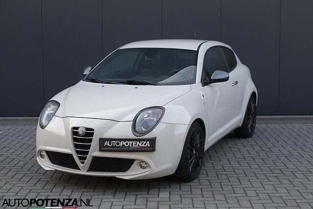 Wit Gebruikt 2010 Alfa Romeo MiTo Quadrifoglio Verde Hatchback | € 6.950 (Eerlijke prijs) - Afbeelding 1/4