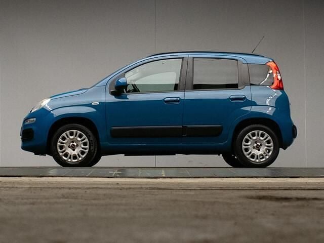 Blauw Gebruikt 2012 Fiat Panda Lounge Hatchback | € 3.440 (Eerlijke prijs) - Afbeelding 1/4