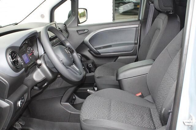 Occasion Mercedes Citan 113 131 PK (96 kW) 2024 Grijs (metallic) Van