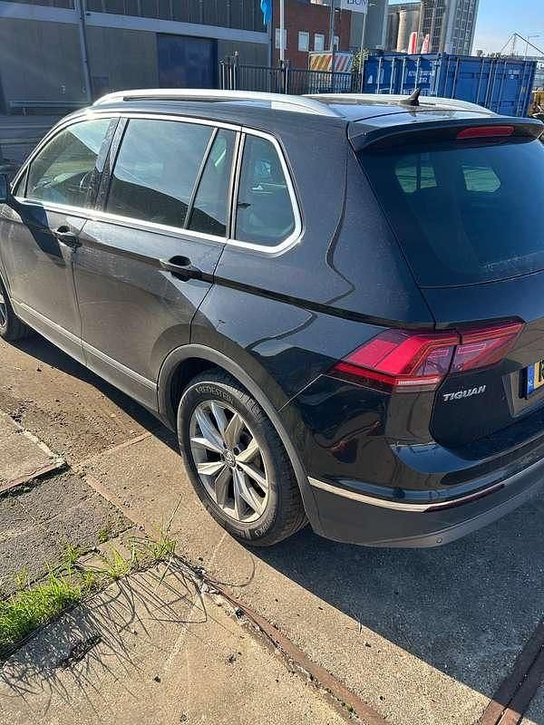 Occasion VW Tiguan R 150 PK (110 kW) 2017 Zwart SUV
