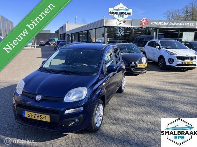 Blauw, metallic lak Gebruikt 2012 Fiat Panda Lounge Hatchback | € 4.995 (Iets duurder) - Afbeelding 1/4