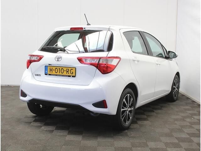 Occasion Toyota Yaris Connect Style 74 PK (54 kW) 2020 Wit Hatchback