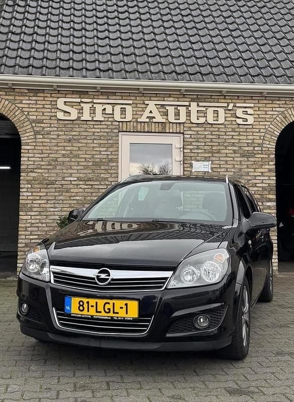 Occasion Opel Astra Cosmo 116 PK (85 kW) 2010 Zwart Stationwagen