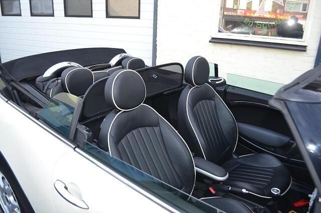 Wit Occasion 2010 Mini Cooper S Cabriolet Chili Cabriolet | € 6.750 (Super prijs) - Afbeelding 1/4