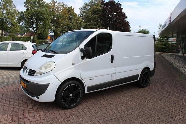 Wit Gebruikt 2009 Renault Trafic Van | € 4.950 (Eerlijke prijs) - Afbeelding 1/4