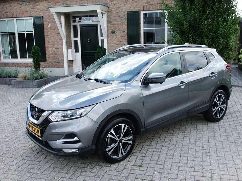 Grijs Gebruikt 2020 Nissan Qashqai N-Connecta SUV | € 18.500 (Goede deal) - Afbeelding 1/4