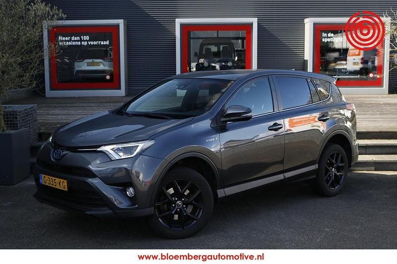 Grijs Gebruikt 2018 Toyota RAV4 Hybrid Edition SUV | € 21.950 (Eerlijke prijs) - Afbeelding 1/4