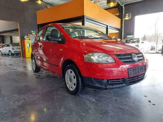 Rood Gebruikt 2006 VW Fox Hatchback | € 2.650 (Duur) - Afbeelding 1/4
