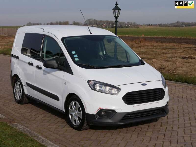 Wit Gebruikt 2022 Ford Transit Limited Van | € 5.999 - Afbeelding 1/3