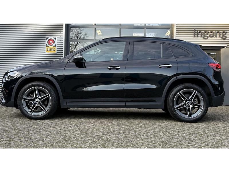 Occasion Mercedes GLA250 Business 218 PK (160 kW) 2022 Zwart SUV
