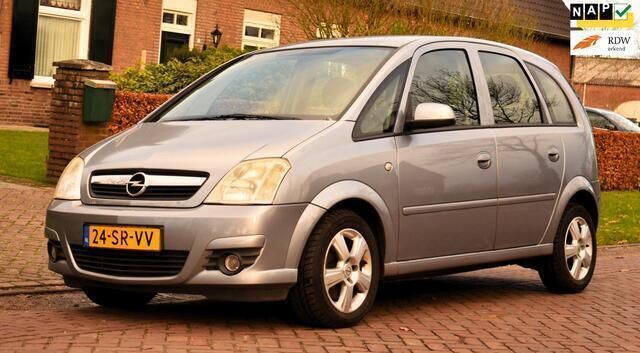 Grijs Gebruikt 2006 Opel Meriva Enjoy MPV | € 1.950 (Eerlijke prijs) - Afbeelding 1/4
