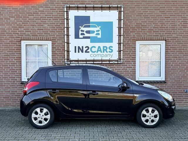 Occasion Hyundai i20 101 PK (74 kW) 2012 Zwart Hatchback