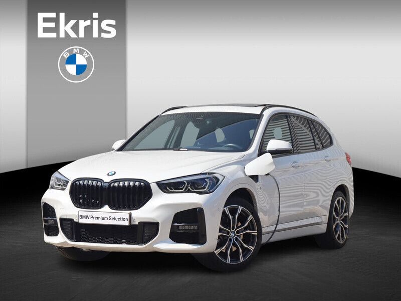 Wit Gebruikt 2021 BMW X1 M Sport SUV | € 35.900 (Duur) - Afbeelding 1/4