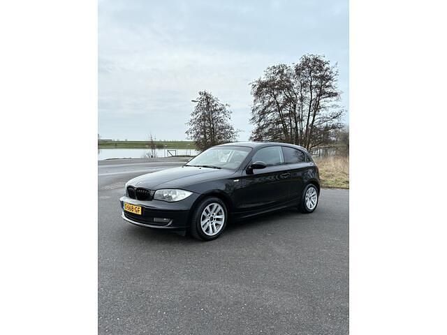 Occasion BMW 116 123 PK (90 kW) 2008 Zwart (metallic) Hatchback