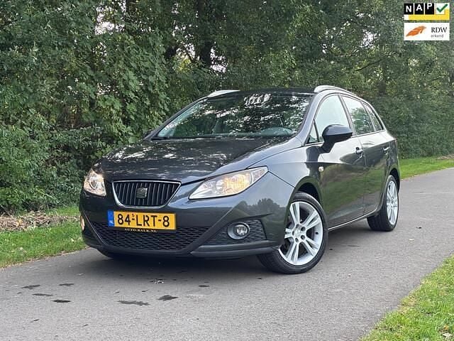 Grijs Gebruikt 2010 Seat Ibiza ST Reference Stationwagen | € 1.950 (Goede deal) - Afbeelding 1/4