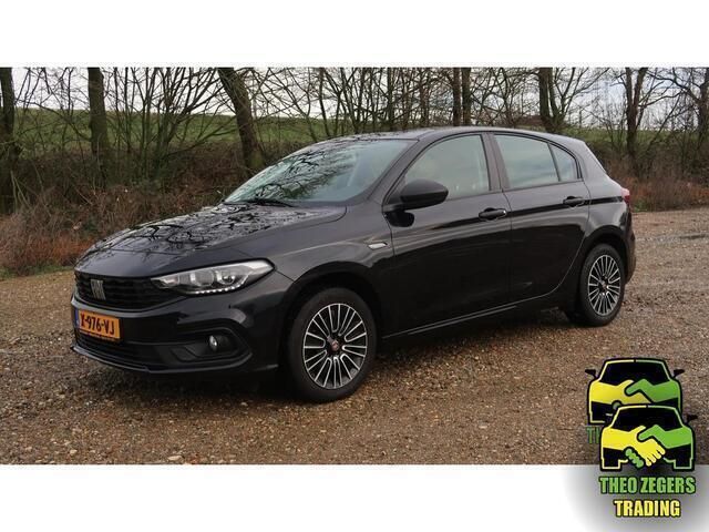 Zwart Gebruikt 2021 Fiat Tipo Life Hatchback | € 12.775 (Super prijs) - Afbeelding 1/4