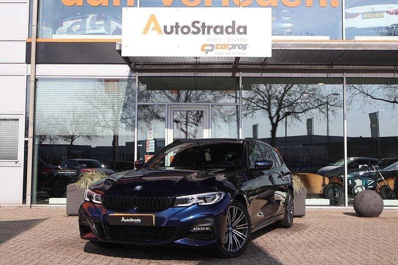 Occasion BMW 320e M Sport 163 PK (119 kW) 2022 Blauw (metallic) Stationwagen