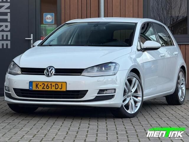 Wit Gebruikt 2014 VW Golf VII Highline Hatchback | € 13.950 (Eerlijke prijs) - Afbeelding 1/4