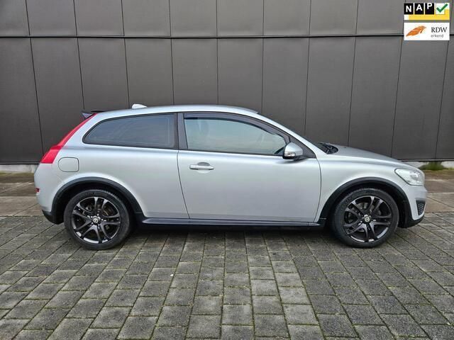 Grijs Gebruikt 2010 Volvo C30 Kinetic Hatchback | € 9.950 - Afbeelding 1/4