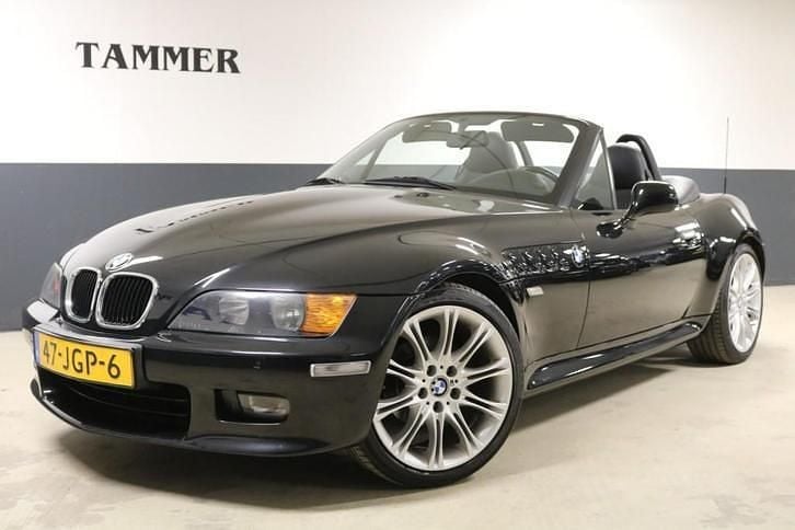 Zwart Gebruikt 2001 BMW Z3 Cabriolet | € 7.350 (Eerlijke prijs) - Afbeelding 1/4
