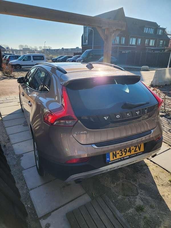 Occasion Volvo V40 CC Momentum 254 PK (186 kW) 2013 Stationwagen