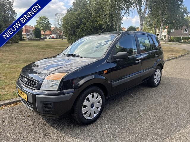 Zwart Gebruikt 2007 Ford Fusion MPV | € 1.743 (Eerlijke prijs) - Afbeelding 1/4