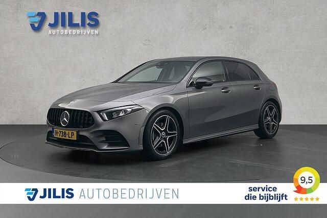 Grijs Gebruikt 2020 Mercedes A180 Business Hatchback | € 23.850 (Goede deal) - Afbeelding 1/3