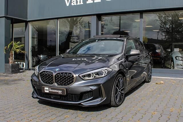 Occasion BMW M135 Executive 306 PK (225 kW) 2020 Grijs Hatchback