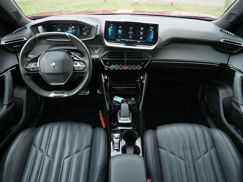 Occasion Peugeot e-2008 GT 100 kW (136 PK) 2020 Rood SUV