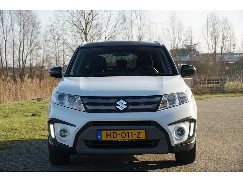 Occasion Suzuki Vitara Exclusive 120 PK (88 kW) 2015 Wit (metallic) SUV