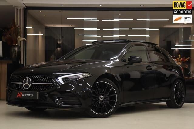 Zwart Gebruikt 2019 Mercedes A220 AMG Hatchback | € 27.750 (Eerlijke prijs) - Afbeelding 1/4