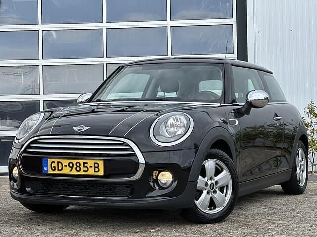Zwart Occasion 2015 Mini Cooper Business Hatchback | € 5.950 (Super prijs) - Afbeelding 1/4