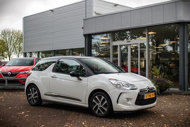 Wit Gebruikt 2014 Citroën DS3 Chic Hatchback | € 6.900 (Iets duurder) - Afbeelding 1/4
