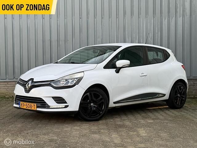 Wit Occasion 2016 Renault Clio IV Zen Hatchback | € 7.790 (Eerlijke prijs) - Afbeelding 1/4