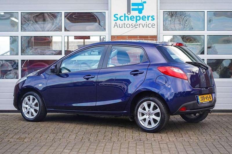 Occasion Mazda 2 75 PK (55 kW) 2013 Blauw Hatchback