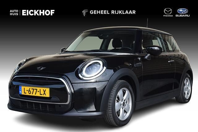 Zwart Gebruikt 2021 Mini ONE Essential Hatchback | € 17.950 (Goede deal) - Afbeelding 1/4