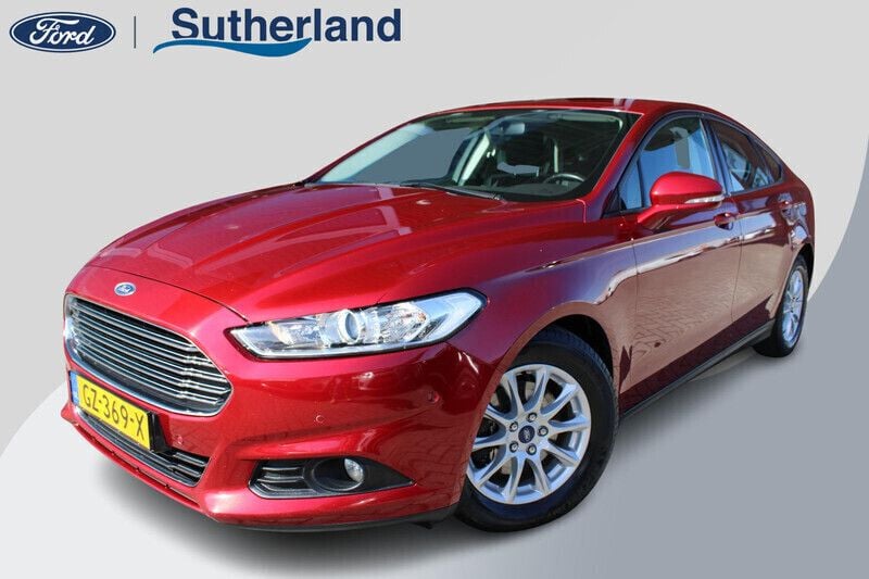 Rood, metallic lak Gebruikt 2015 Ford Mondeo Trend Hatchback | € 9.450 (Goede deal) - Afbeelding 1/4