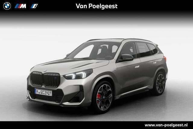 Spacesilber metallic (zilver metallic) Nieuw 2025 BMW X1 M Sport SUV | € 97.145 - Afbeelding 1/4