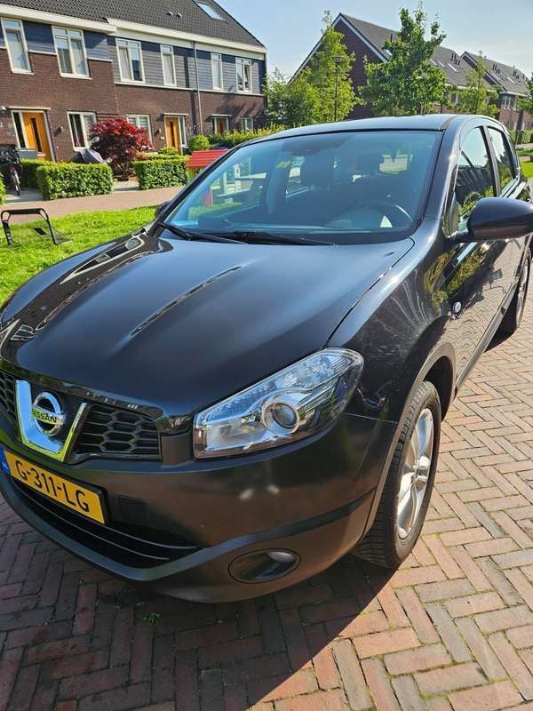 Zwart Gebruikt 2011 Nissan Qashqai Acenta SUV | € 6.299 (Eerlijke prijs) - Afbeelding 1/4
