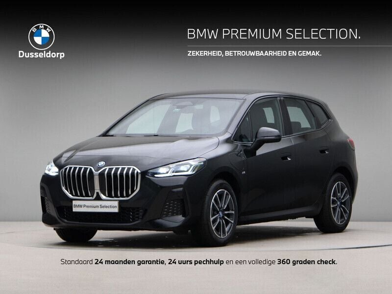 Zwart, metallic lak Gebruikt 2024 BMW 225 Active Tourer M Sport MPV | € 39.950 (Super prijs) - Afbeelding 1/4