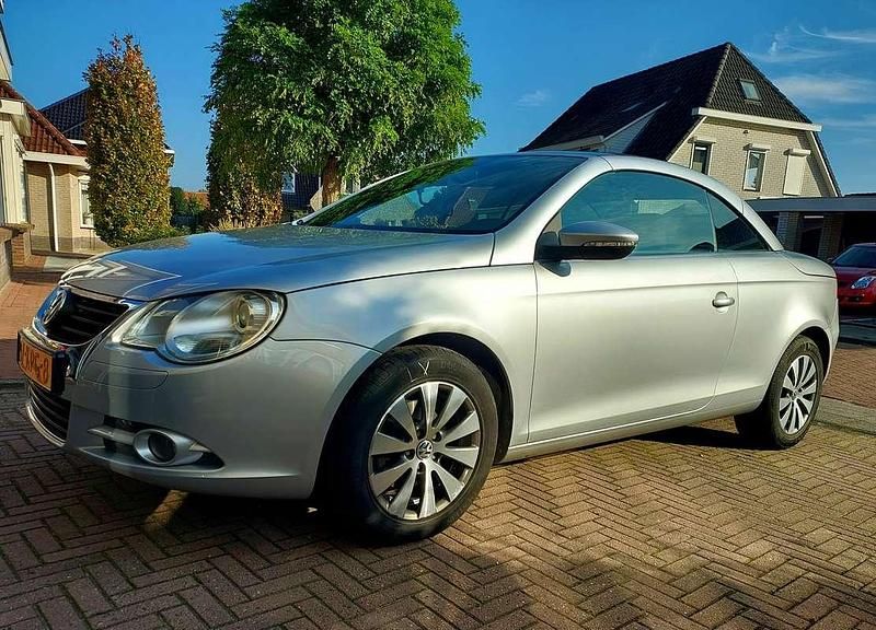 Zilver Gebruikt 2010 VW Eos Cabriolet | € 9.950 (Iets duurder) - Afbeelding 1/4