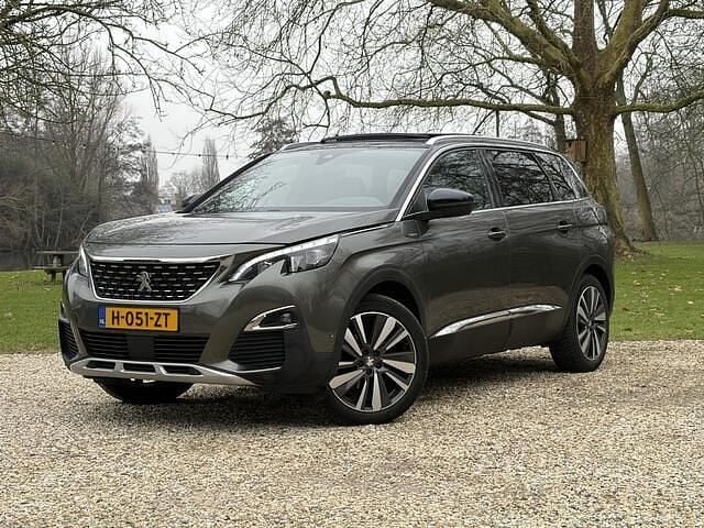 Grijs Occasion 2020 Peugeot 5008 GT-line SUV | € 18.950 (Eerlijke prijs) - Afbeelding 1/4