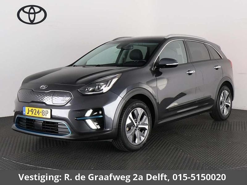 Grijs Gebruikt 2020 Kia e-Niro SUV | € 22.900 (Goede deal) - Afbeelding 1/3