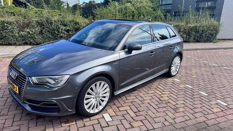 Gebruikt 2015 Audi A3 Sportback e-tron S-Line Hatchback | € 11.500 (Eerlijke prijs) - Afbeelding 1/4