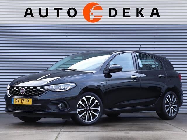 Zwart Occasion 2017 Fiat Tipo Business Hatchback | € 7.950 (Eerlijke prijs) - Afbeelding 1/4