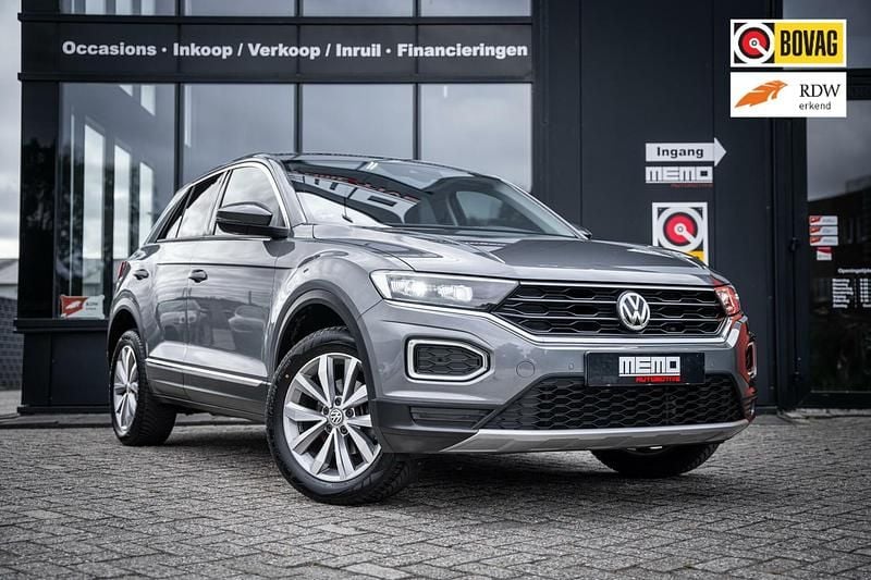 Overige Occasion 2019 VW T-Roc Style SUV | € 22.950 (Goede deal) - Afbeelding 1/4