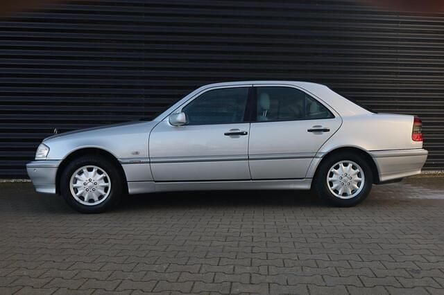 Occasion Mercedes C240 Elegance 170 PK (125 kW) 1997 Grijs Sedan