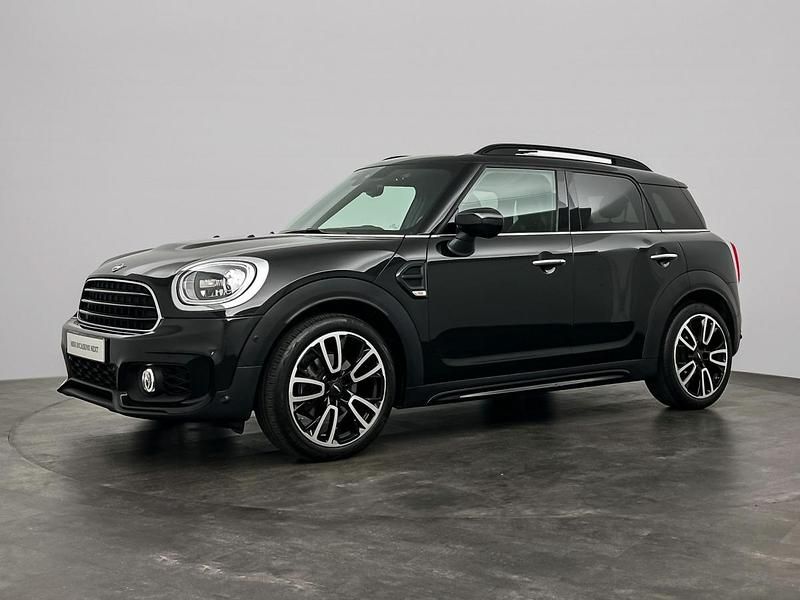 Midnight black (zwart metallic) Gebruikt 2020 Mini Cooper Countryman SUV | € 29.880 (Iets duurder) - Afbeelding 1/4