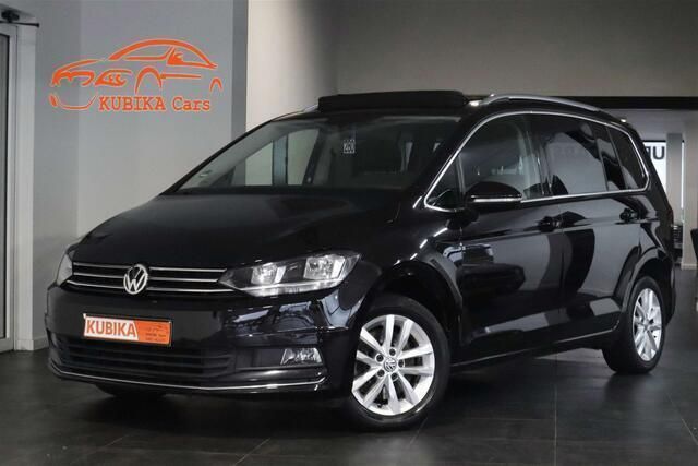 Zwart Occasion 2018 VW Touran Highline MPV | € 20.599 (Duur) - Afbeelding 1/4